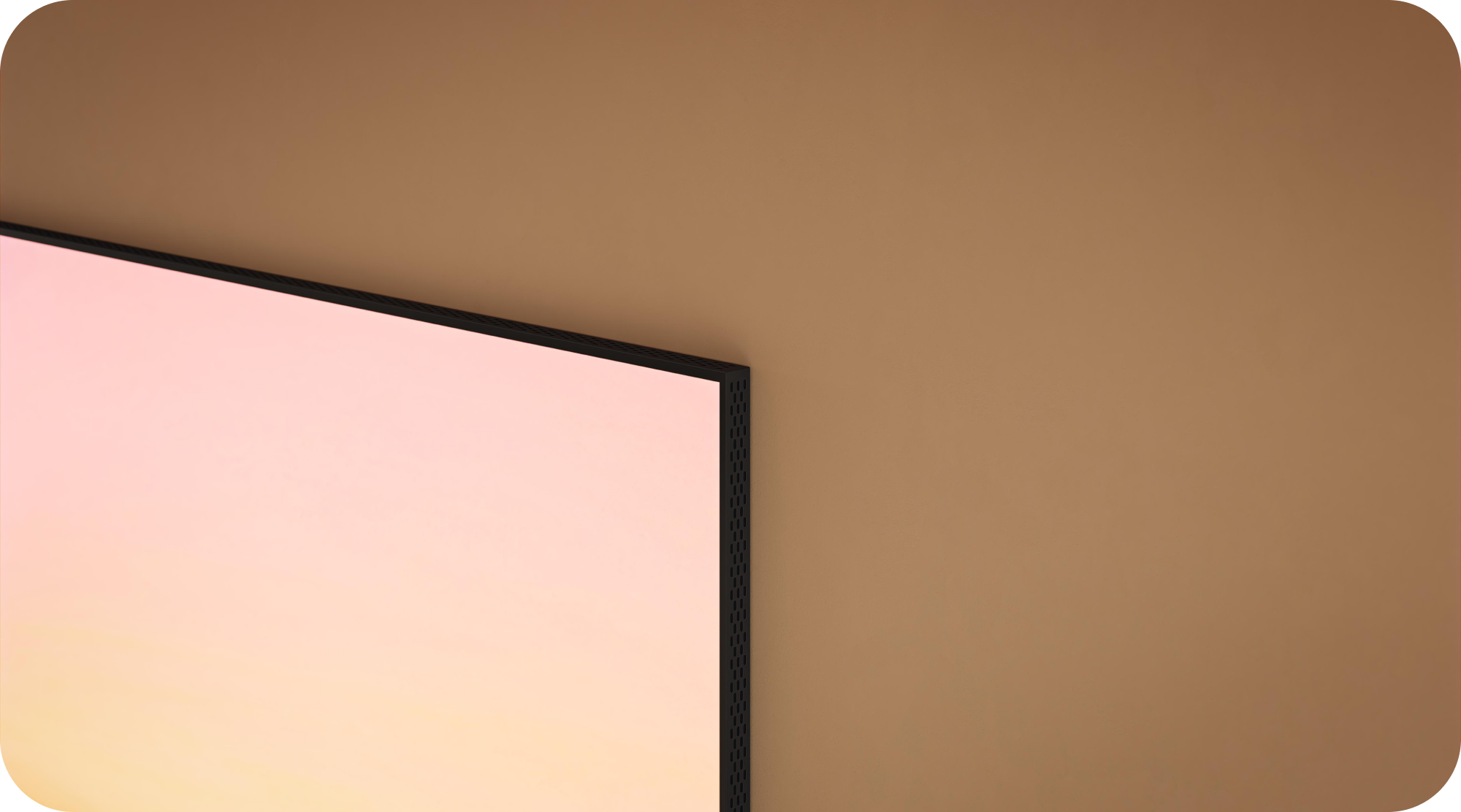 Närbild av Samsung Neo QLED 8K TV på en beige vägg
