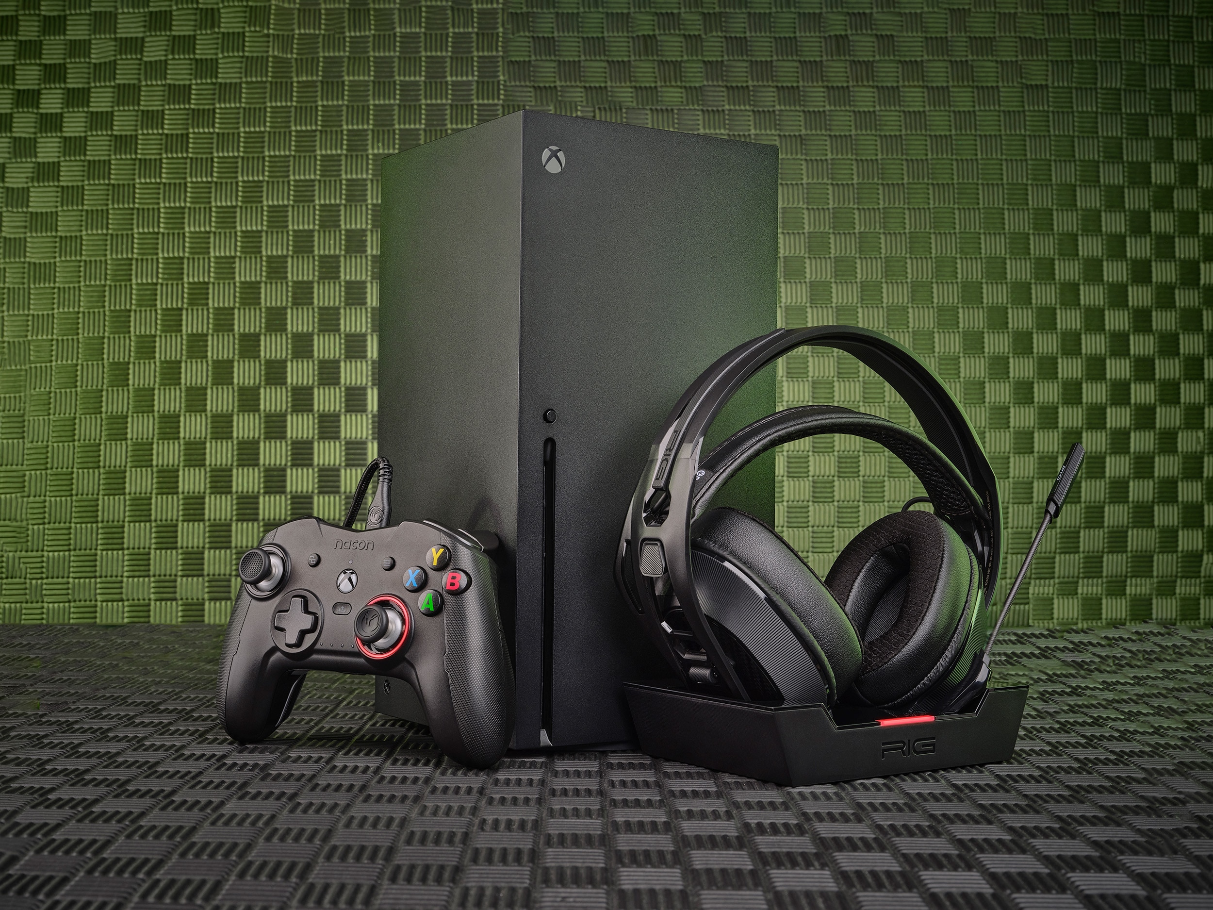 RIG 800 PRO headset is compatible with Xbox Series X|S and Xbox One