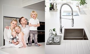 Till vänster poserar familjen med tre barn vid köksön. Till höger en modern diskho med glas vid sidan.
