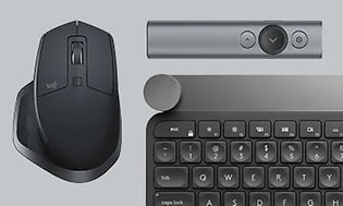 En banner för Logitech med en svart mus, en grå fjärrkontroll och ett mörkgrått tangentbord på en ljusgrå bakgrund.