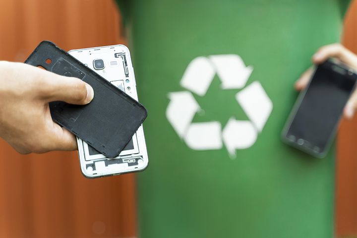 Mobiltelefoner redo för återvinning