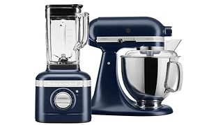 KitchenAid blender och köksmaskin i svart färg.