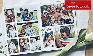 CEWE bild på fotobok med olika familjebilder och en vit tulpan som ligger vid hörnet. 