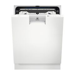 Vit diskmaskin från Electrolux med halvt öppen lucka. 