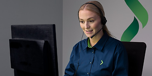 Comercial services - Services - CCC worker answering a call