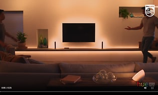 Skärmdump från video om Philips Hue hemmabio.