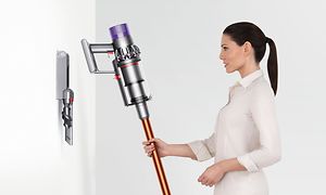 Ved lov væsentligt vejspærring Dyson Cyclone V10 Absolute sladdlös skaftdammsugare - Elgiganten