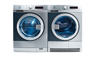 Electrolux - MDA - Electrolux myPRO tvättmaskin och torktumlare bredvid varandra