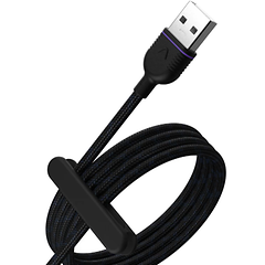 USB C-kabel på en vit bakgrund