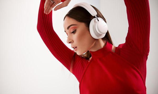 Kvinna som dansar med Urbanista Miami