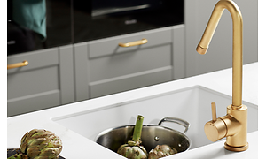 Shaker Steel Grey kök med Silestone Eternal Calcatta Gold bänkskiva