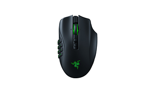 En svart gamingmus med neongröna detaljer som lyser, av märket Razer Naga Pro.