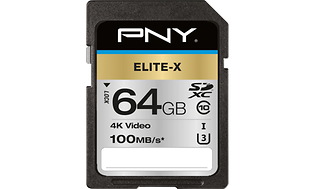 Ett svart minneskort med 64 Gb från PNY. Etikett i guld och silver med svart och vit text.