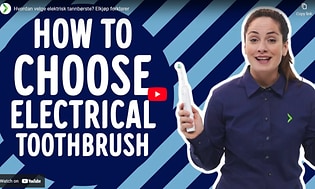 Skärmdump från video om eltandborstar. Med texten "How to choose electrical toothbrush". 
