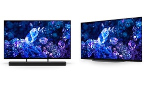 Sony- Två TV-skärmar som visar djupblåa ädelstenar där en är på stativ och en är vägghängd
