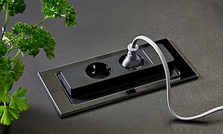 TrendEdge_Black_&_Walnut_K03_9334