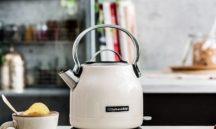 Kicthenaid-kettle-desktop