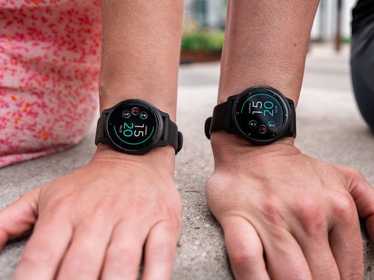 closeup training watch comparison man woman