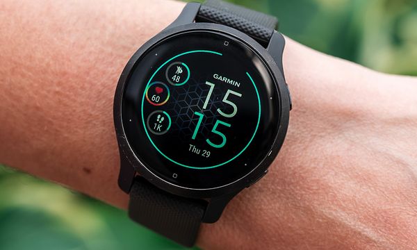 closeup training watch