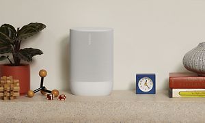 Sonos Move 2 på en hylla