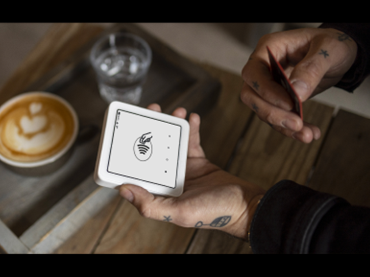 Easy wireless card payments with SumUp Solo