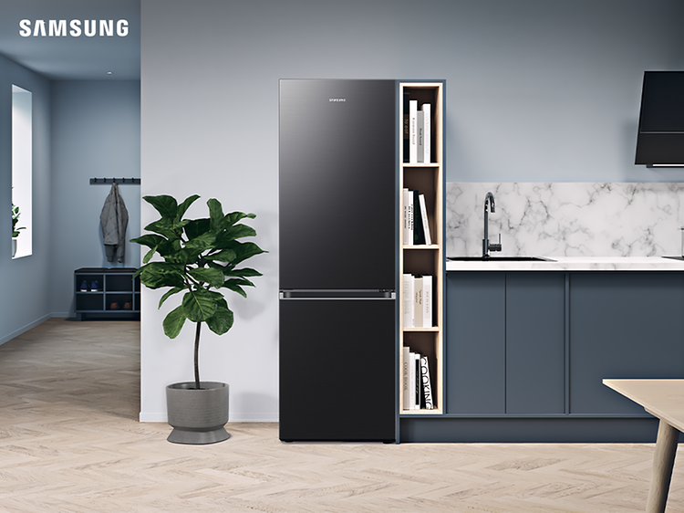 Samsung kyl och frys i ett kök