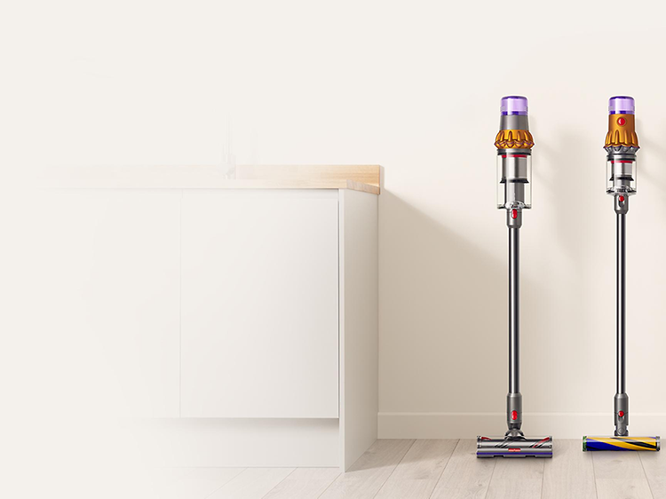 Två Dyson-dammsugare bredvid varandra