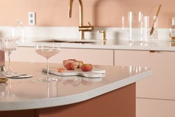 Epoq Trend Blush kitchen with Silestone worktop