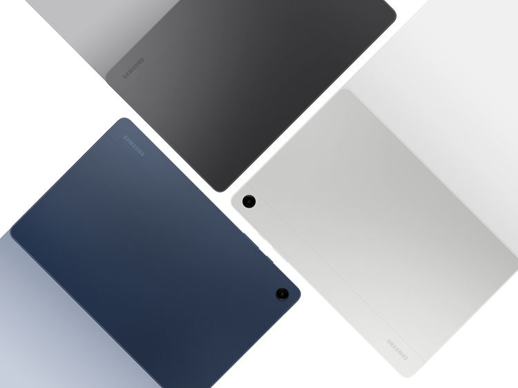 Tre Galaxy Tab A9 i olika färger