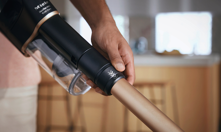 SpeedLock Tube Detachment on a Miele Stick Vacuum Cleaner