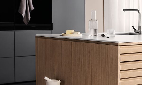 Epoq - Modern kitchen - Epoq Trend Blue Harmony kitchen with Epoq Lamella kitchen island