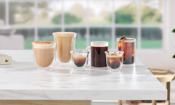 DeLonghi - Coffee machine - Pre-set  hot and cold drinks