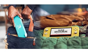 En person har med sig Nintendo Switch Lite i handväskan.